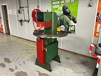 Ronde (revolver) stansmachine - afbeelding 1 van  11