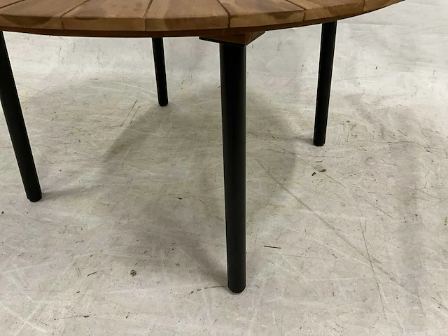 Ronde tuintafel 130 cm. - afbeelding 3 van  4