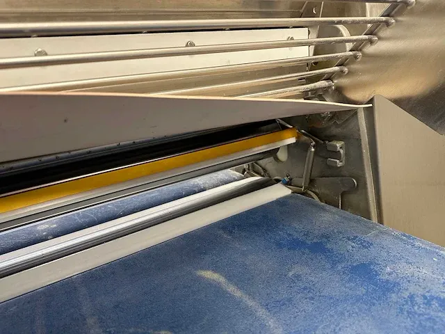 Rondo doge - rondostar sfs 660 - automatische rvs uitrolmachine - afbeelding 2 van  12
