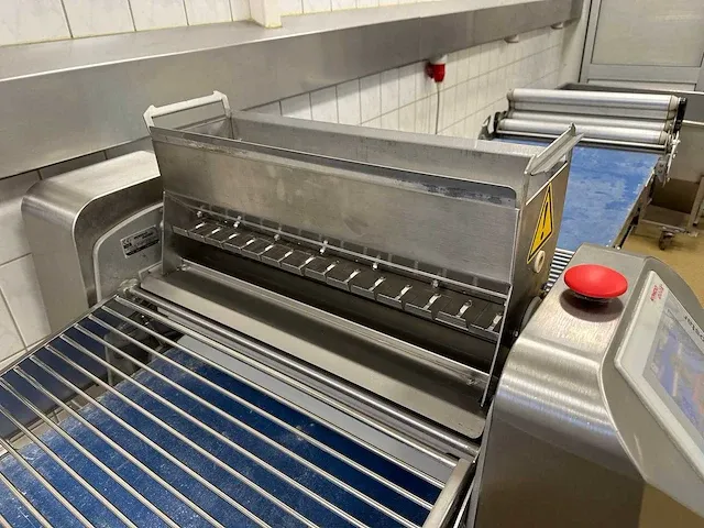 Rondo doge - rondostar sfs 660 - automatische rvs uitrolmachine - afbeelding 7 van  12