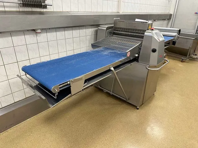 Rondo doge - rondostar sfs 660 - automatische rvs uitrolmachine - afbeelding 10 van  12