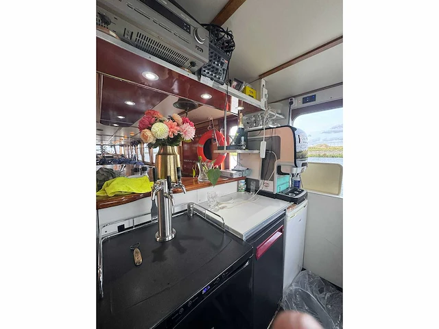 Rondvaartboot - afbeelding 2 van  24
