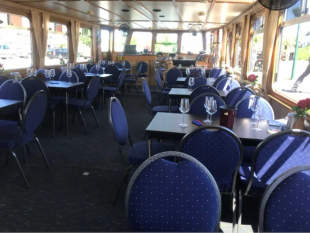 Rondvaartboot - afbeelding 21 van  24