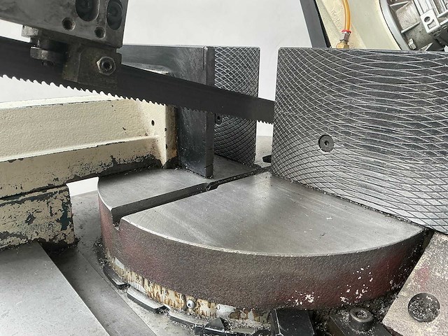 Rong fu - rf-320aa - band sawing machine - 2018 - afbeelding 9 van  11