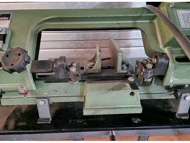 Rong fu rf-115 lintzaagmachine - afbeelding 4 van  9