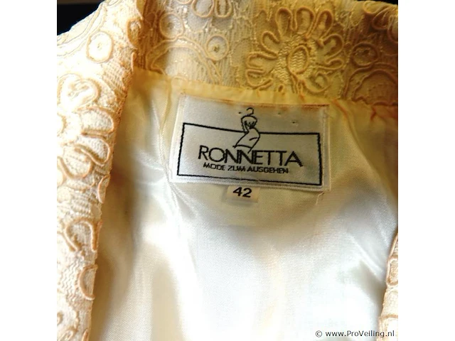Ronnetta - afbeelding 5 van  5