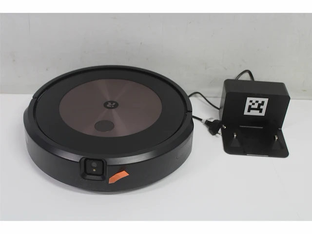 Roomba j7 robotstofzuiger herkent en vermijdt objecten zoals oplaadkabels en sokken smart mapping ideaal voor dierenharen - afbeelding 5 van  6