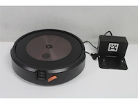 Roomba j7 robotstofzuiger herkent en vermijdt objecten zoals oplaadkabels en sokken smart mapping ideaal voor dierenharen - afbeelding 5 van  6