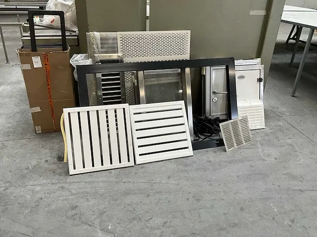 Roosters en kozijnframes - afbeelding 1 van  8