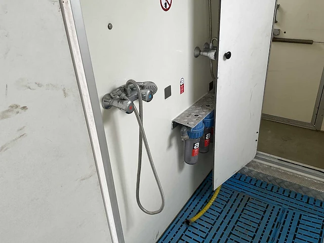 Ros decontaminatiewagen / mobiele deco-unit - afbeelding 13 van  36