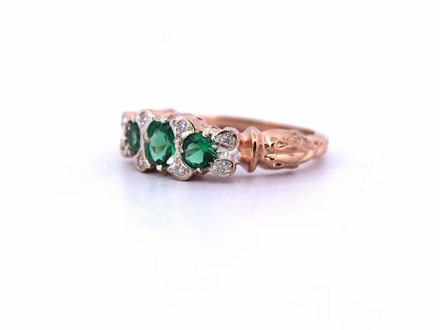 Rose gouden en zilveren ring met diamant en smaragd - afbeelding 2 van  7