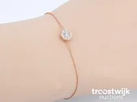 Rosegouden armband met een diamanten bedel - afbeelding 2 van  6