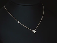 Rosegouden collier met diamanten hangers klaver vier - afbeelding 3 van  7