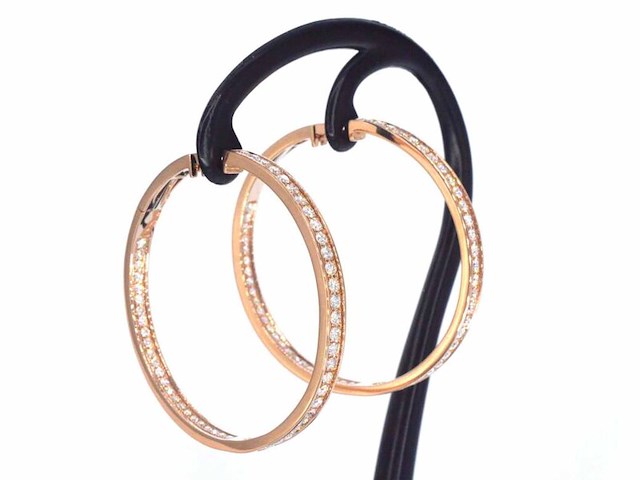 Rosegouden creolen met diamanten - afbeelding 5 van  10