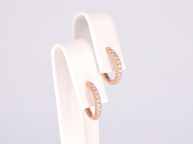 Rosegouden creolen met diamanten - afbeelding 5 van  9