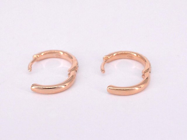 Rosegouden creolen met diamanten - afbeelding 6 van  9