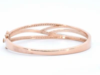 Rosegouden design armband met witte en zwarte briljanten diamanten - afbeelding 6 van  9