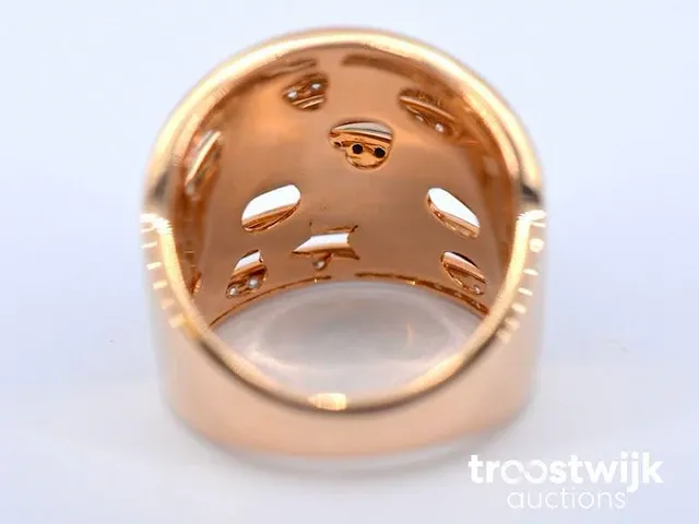 Rosegouden design ring met witte en zwarte briljanten diamanten - afbeelding 7 van  9