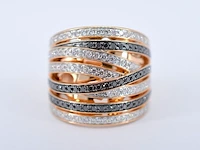 Rosegouden design ring met witte en zwarte briljanten diamanten - afbeelding 6 van  10