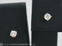 Rosegouden oorbellen met diamant - afbeelding 4 van  10