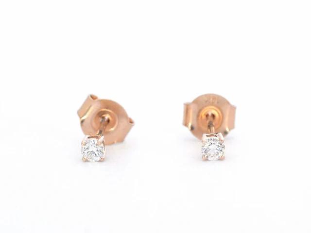 Rosegouden oorbellen met diamant - afbeelding 8 van  12