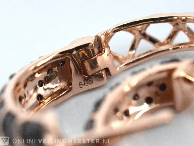 Rosegouden oorbellen met zwarte diamant - afbeelding 10 van  10