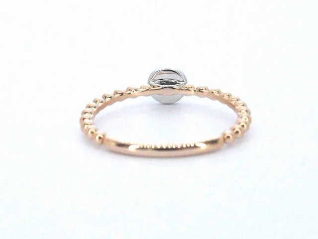 Rosegouden ring met centraal een rondje vol gezet met diamanten - afbeelding 7 van  10