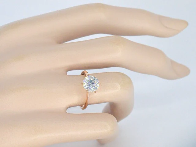 Rosegouden ring met een briljant geslepen diamant van 2.00 carat - afbeelding 2 van  12