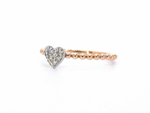 Rosegouden ring met een hartje vol gezet met diamanten - afbeelding 4 van  10