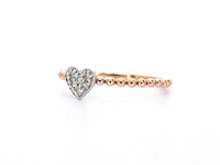 Rosegouden ring met een hartje vol gezet met diamanten - afbeelding 4 van  10