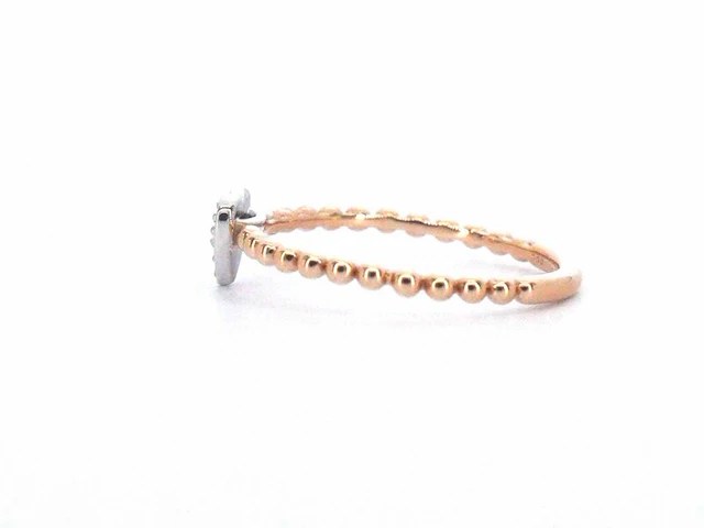 Rosegouden ring met een hartje vol gezet met diamanten - afbeelding 9 van  10