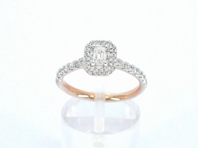 Rosegouden ring met natuurlijke baguette en briljant geslepen diamanten - afbeelding 5 van  10
