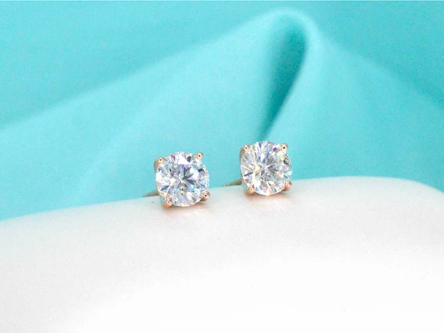 Rosegouden solitaire diamanten oorbellen van 2.00 carat - afbeelding 1 van  8