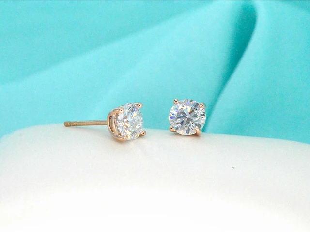 Rosegouden solitaire diamanten oorbellen van 2.00 carat - afbeelding 5 van  8