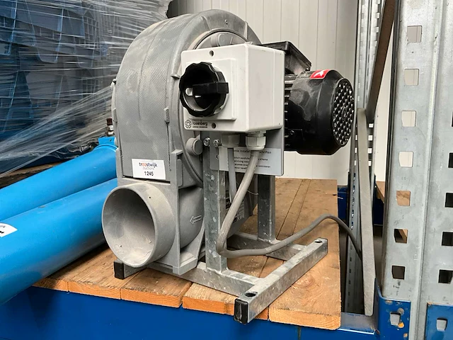 Rosenberg epn 140 kunststof centrifugaal ventilator - afbeelding 1 van  7