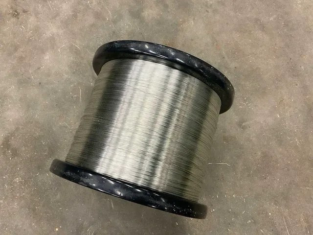 Roslau stahldrath borgdraad rond 0,75mm - afbeelding 1 van  3