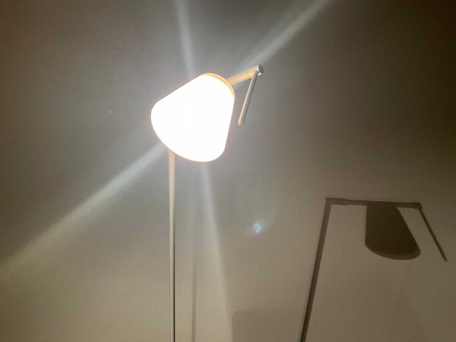 Rotalane vloerlamp - afbeelding 4 van  7