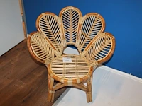 Rotan kinderstoel met hoogte 65 cm. - afbeelding 1 van  2