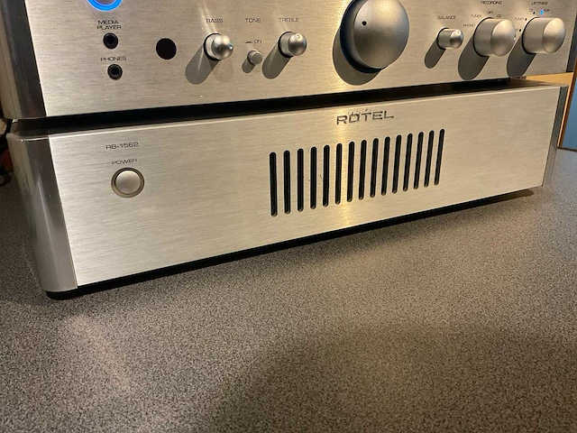 Rotel rc1562 power amplifier - afbeelding 2 van  8