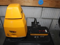 Roterend laser proshot l4 met ontvanger l7 in koffer. - afbeelding 4 van  5