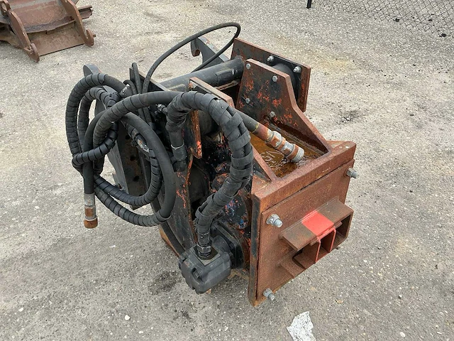 Roterend trilblok - afbeelding 12 van  17