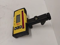 Roterende laser zelfstellend horizontaal leica, rugby 810, bouwjaar 2014 - afbeelding 7 van  10