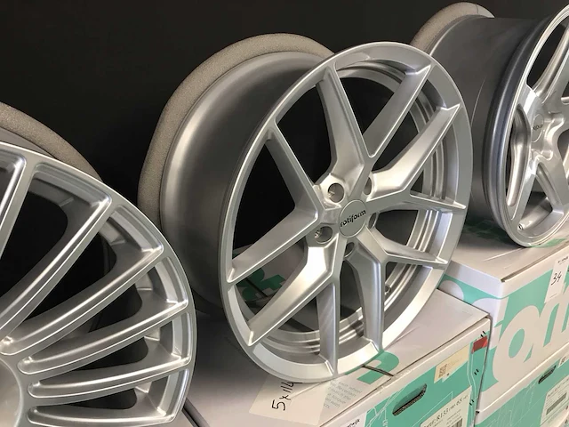 Rotiform-flg r133 aluminium velg (4x) - afbeelding 3 van  5