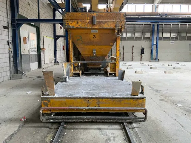 Rotonde - elektrische betonkubel vloerwagen - afbeelding 7 van  13