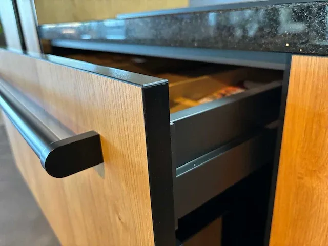 Rotpunkt - showroomkeuken (c) - afbeelding 11 van  21