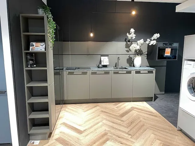 Rotpunkt - showroomkeuken - afbeelding 2 van  13