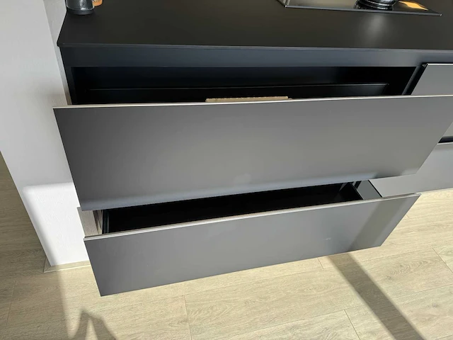 Rotpunkt - showroomkeuken - afbeelding 23 van  45