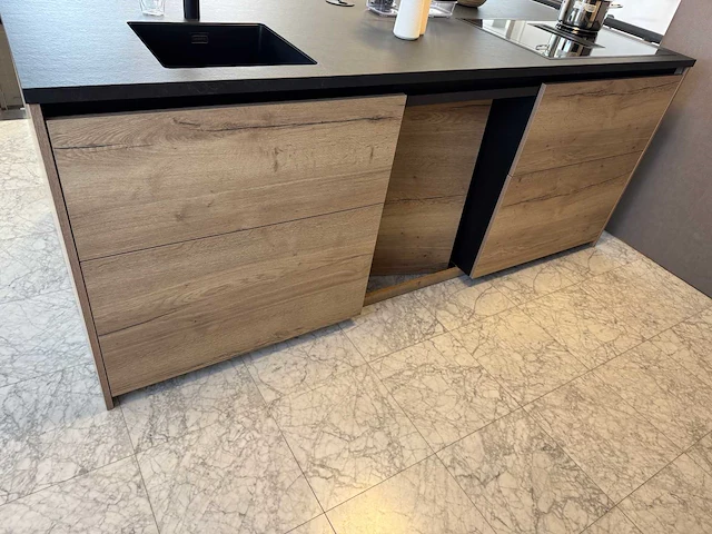 Rotpunkt - showroomkeuken - afbeelding 7 van  53
