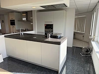 Rotpunkt - showroomkeuken