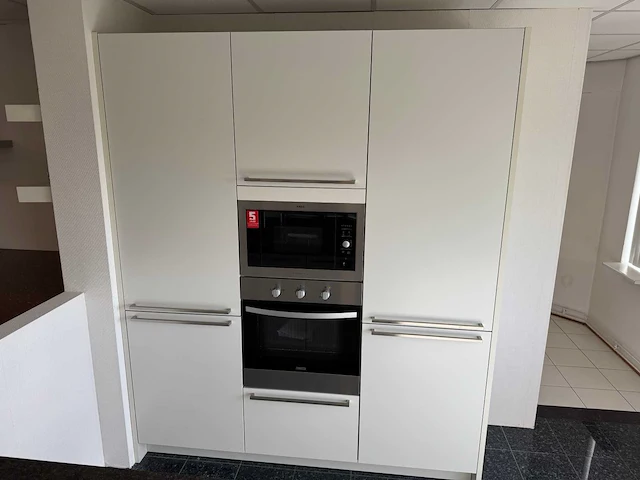 Rotpunkt - showroomkeuken - afbeelding 16 van  45